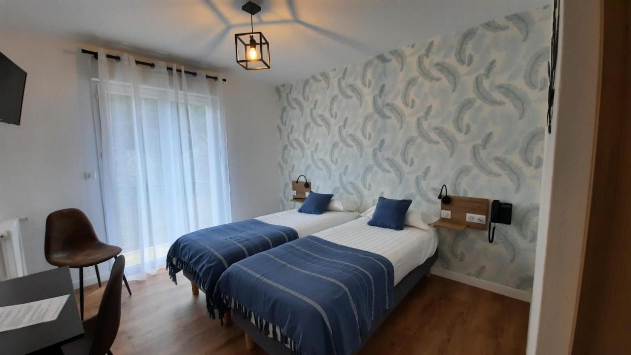 Au Bon Accueil Hotel Perros-Guirec Bagian luar foto